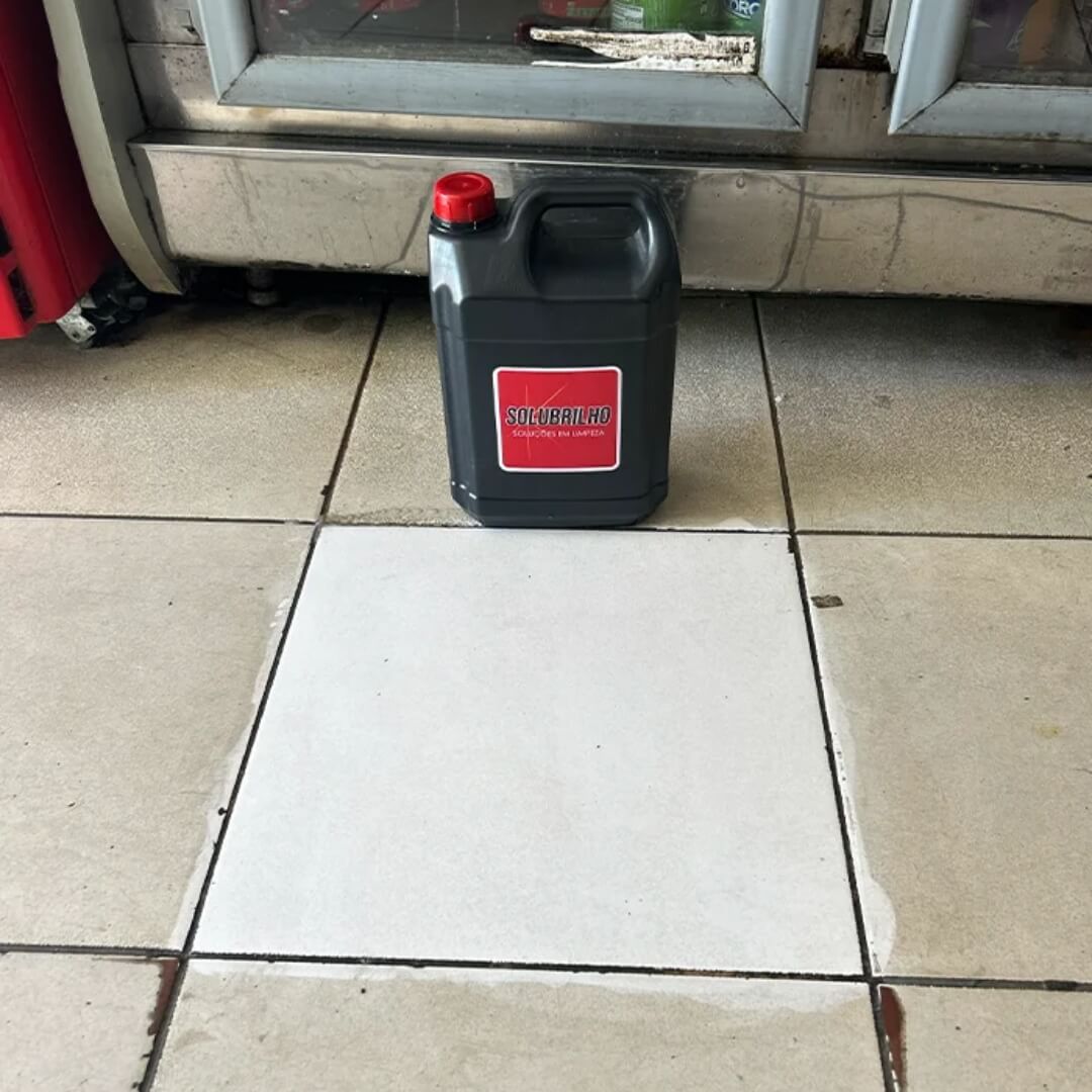 Solubrilho: Limpia y Brilla tus Pisos en Minutos