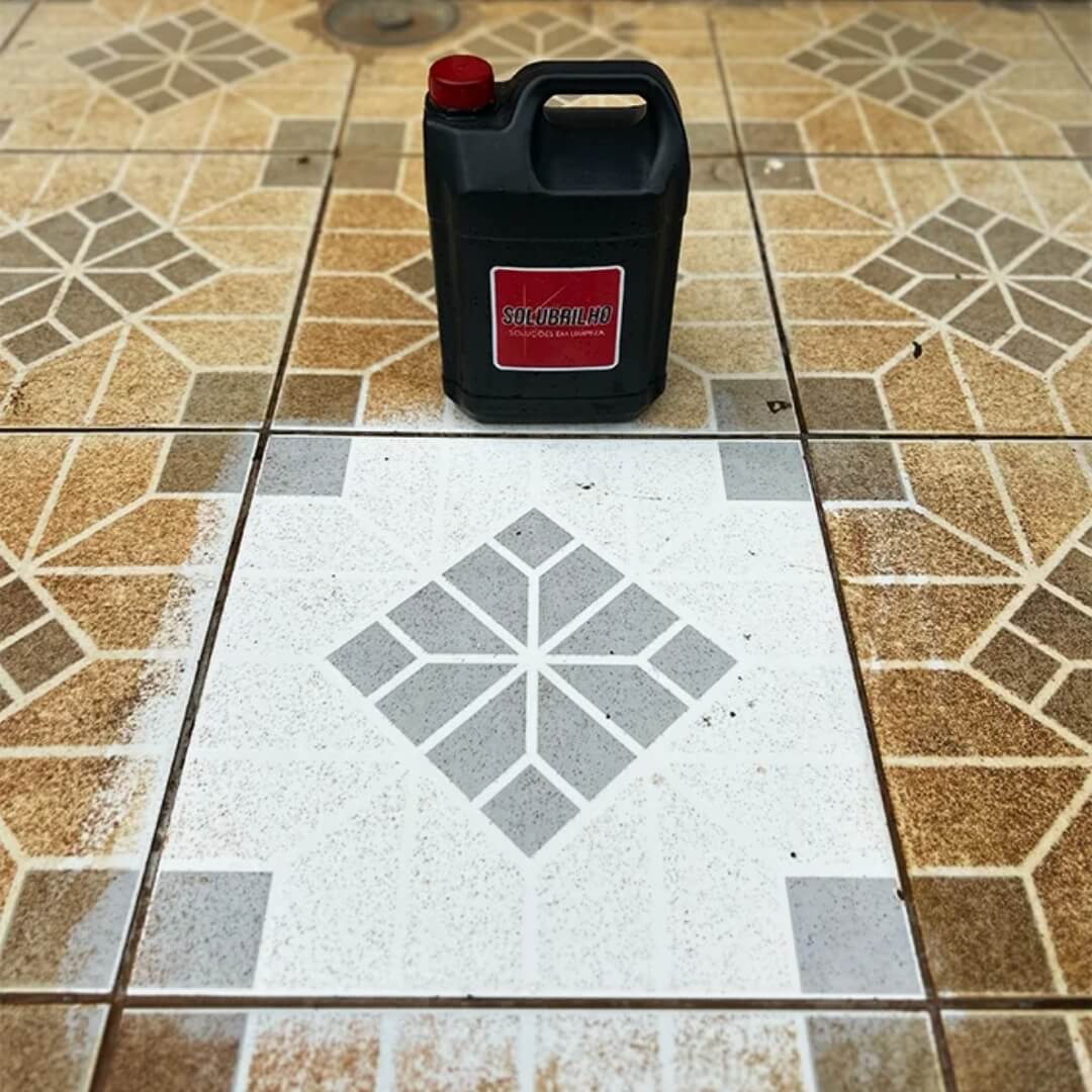 Solubrilho: Limpia y Brilla tus Pisos en Minutos